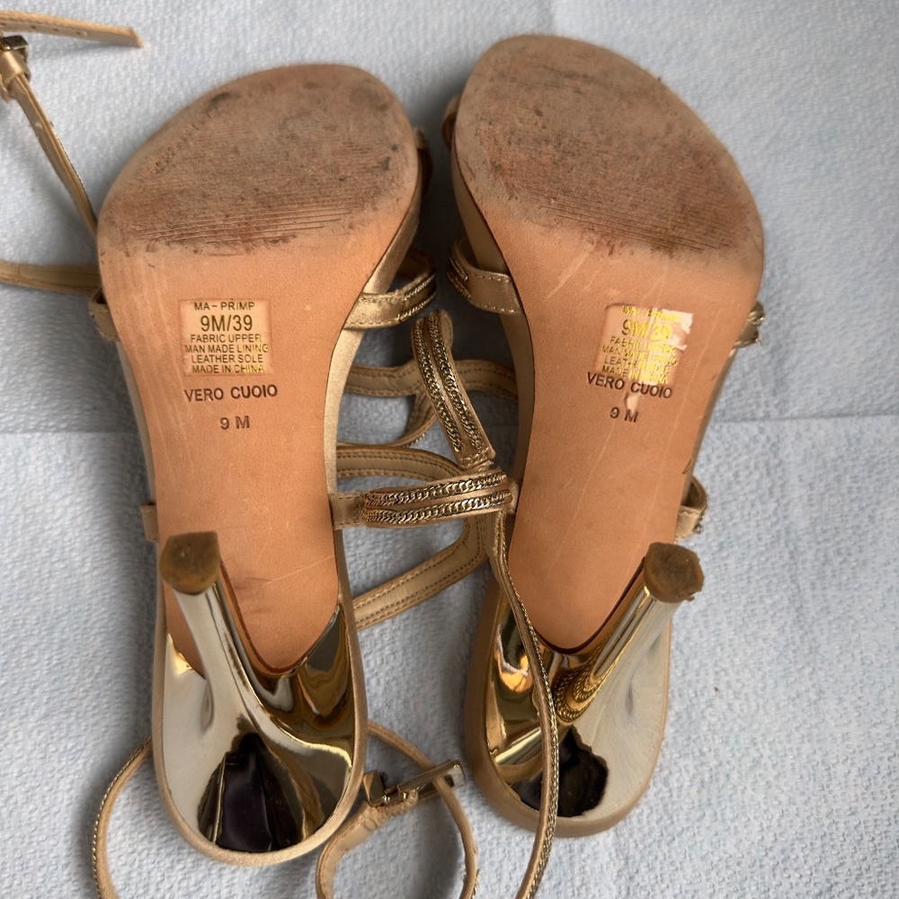 Shoes - Picture 7 of 7